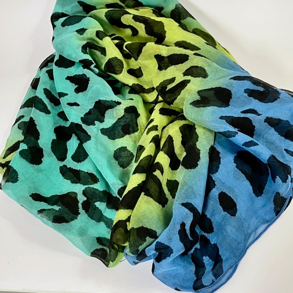 Colorful Leopard Print Large Scarf - Picture 3 of 5